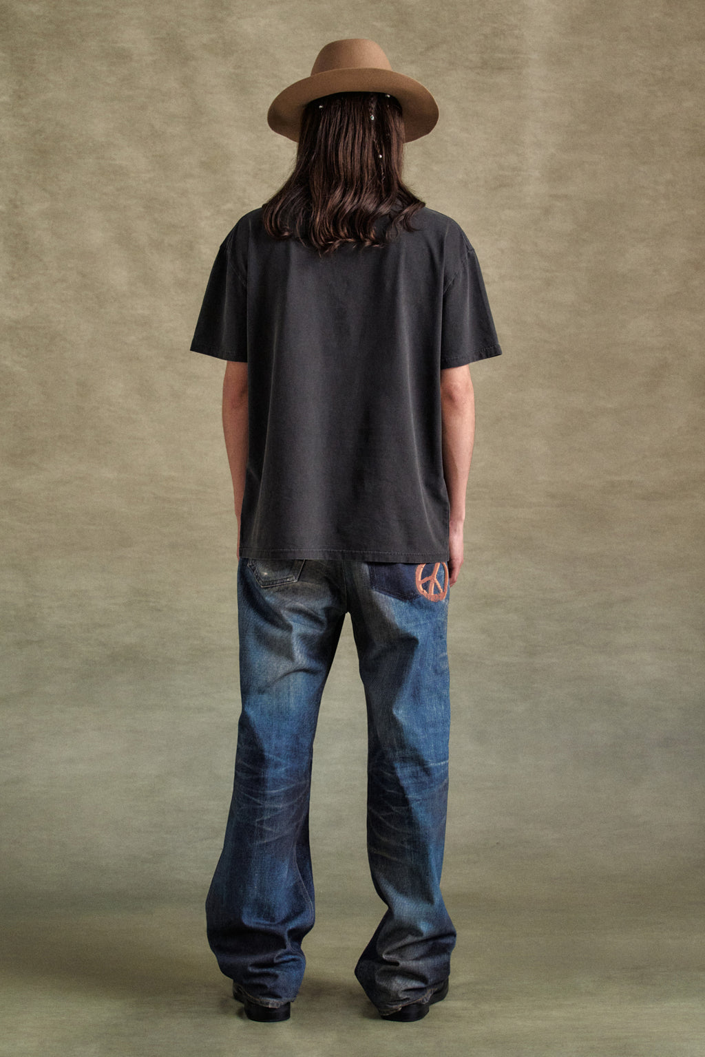 Andersson Bell - Unisex Love T-Shirt (Charcoal) product image 3 | TRAB K-Fashion Australia