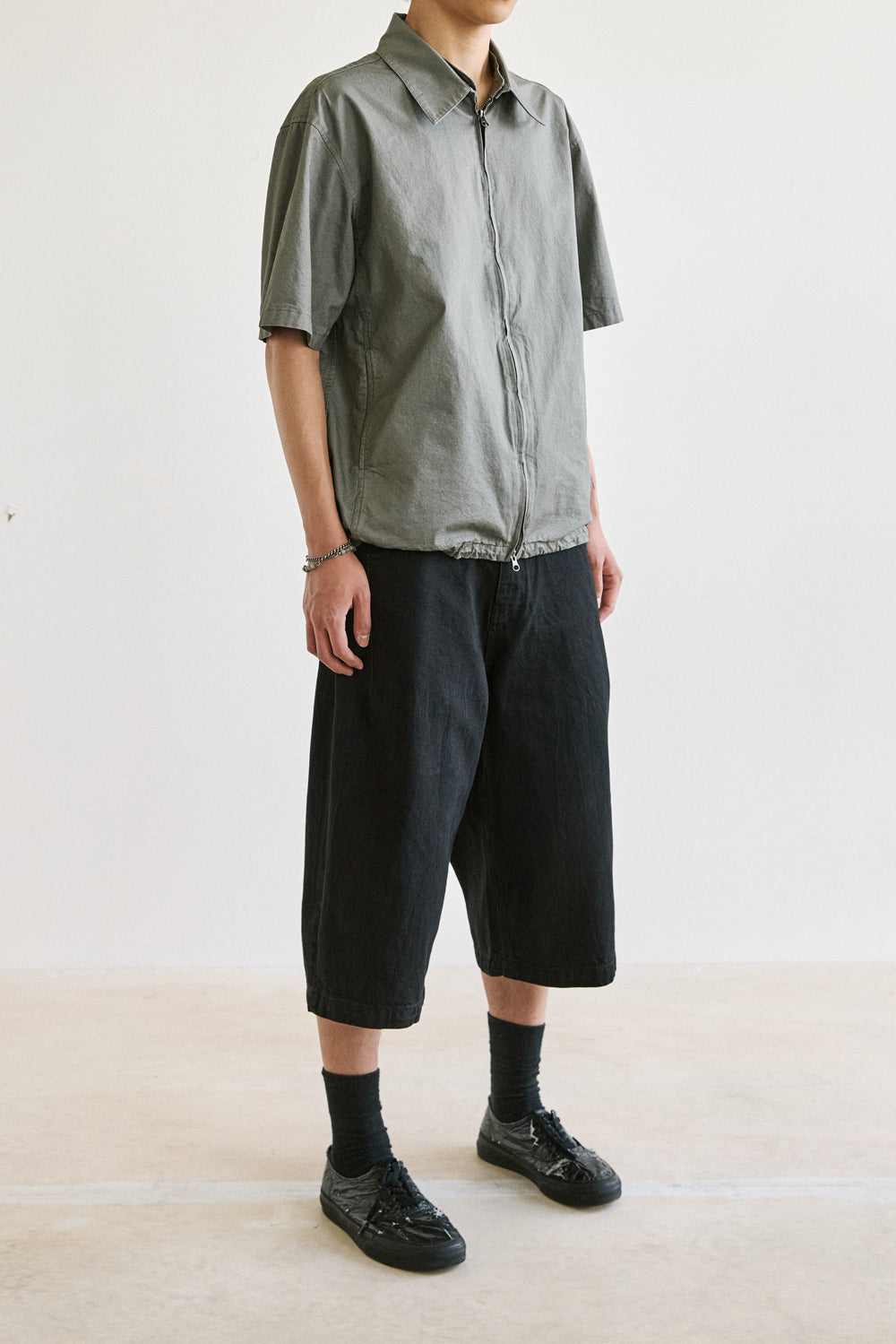 Hatchingroom - Shirket Olive (Grey) product image 9 | TRAB K-Fashion Australia