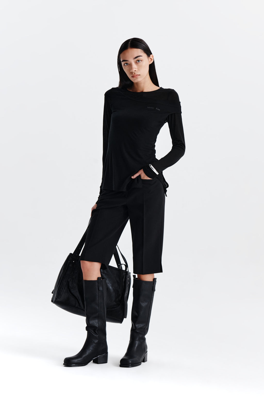 Matin Kim - Capri Slit Pants (Black) product image 9 | TRAB K-Fashion Australia