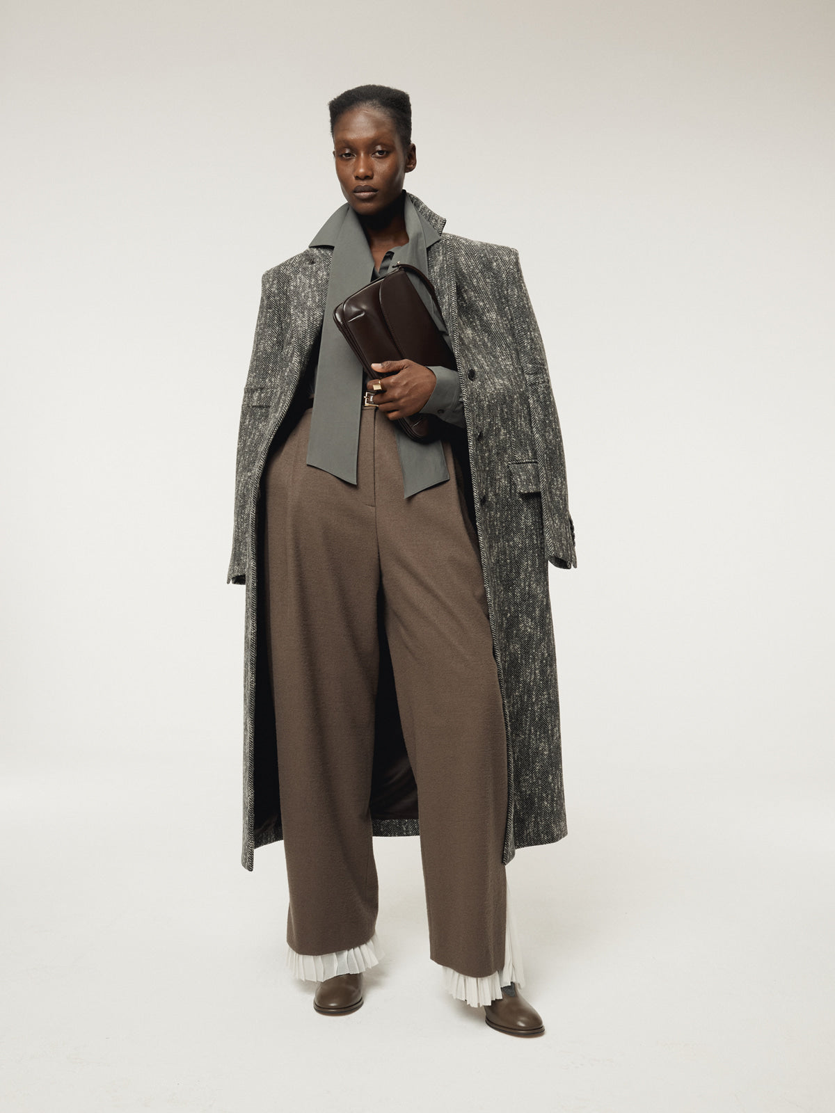 Recto - Sleeve Crease Herringbone Coat (Black) product image 4 | TRAB K-Fashion Australia