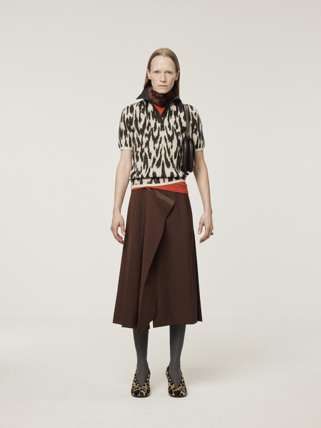 Recto - Pleated Wrap Skirt (Vintage Brown) product image 2 | TRAB K-Fashion Australia