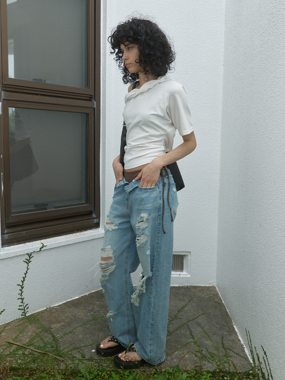 Kijun - Twist One-Shoulder Top (Off-White) product image 5 | TRAB K-Fashion Australia