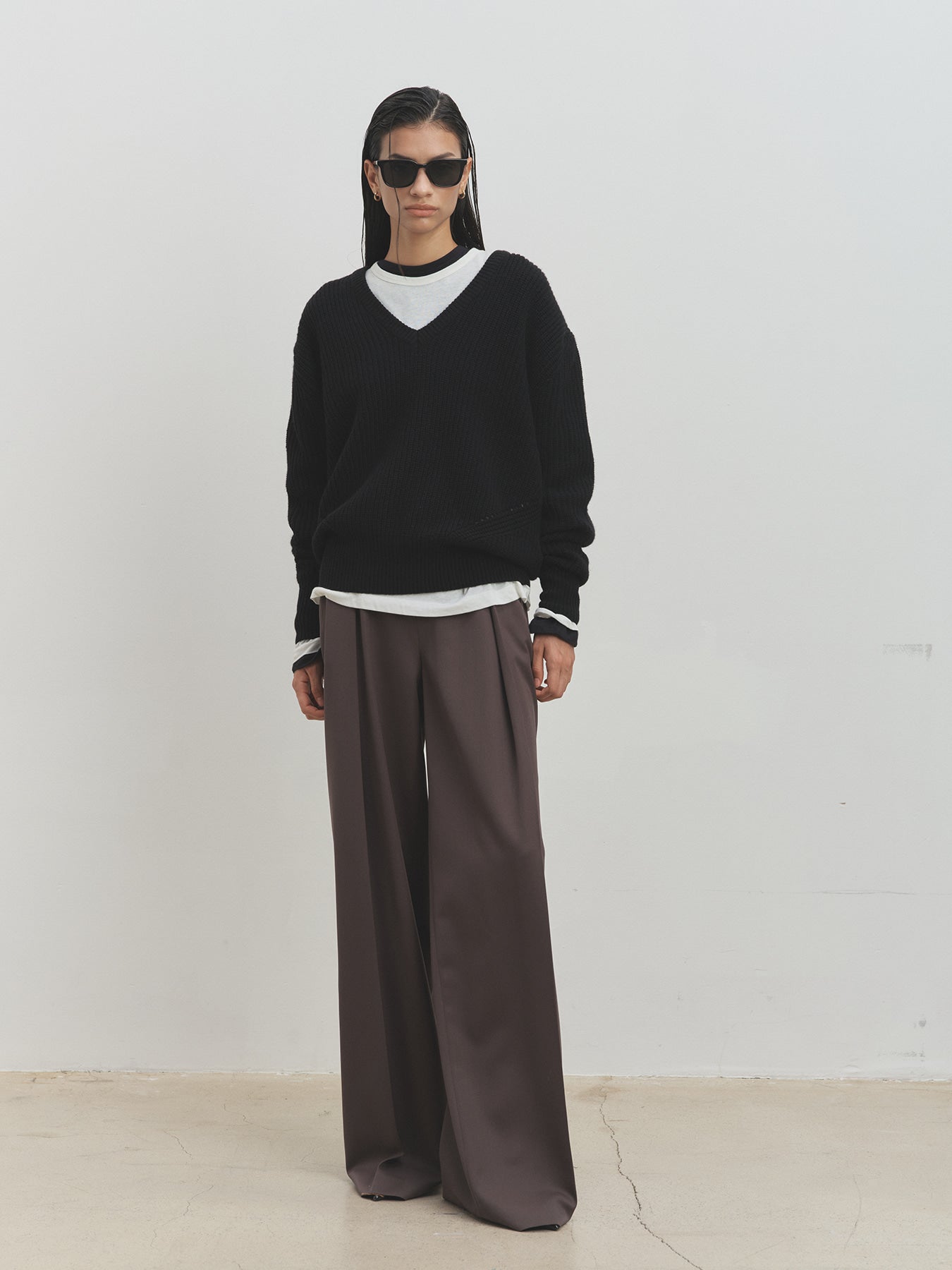 Tonywack - Merino Wool V-Neck Oversized Sweater (Black) product image 7 | TRAB K-Fashion Australia