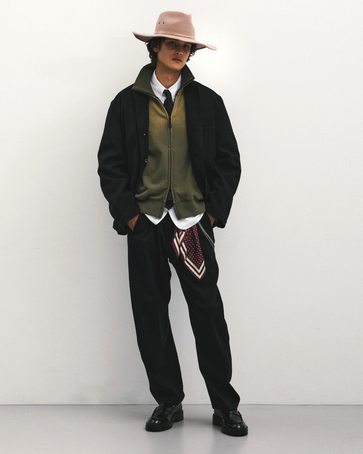 Eastlogue - Cinch Back Curved Pants (Black Twill) product image 4 | TRAB K-Fashion Australia