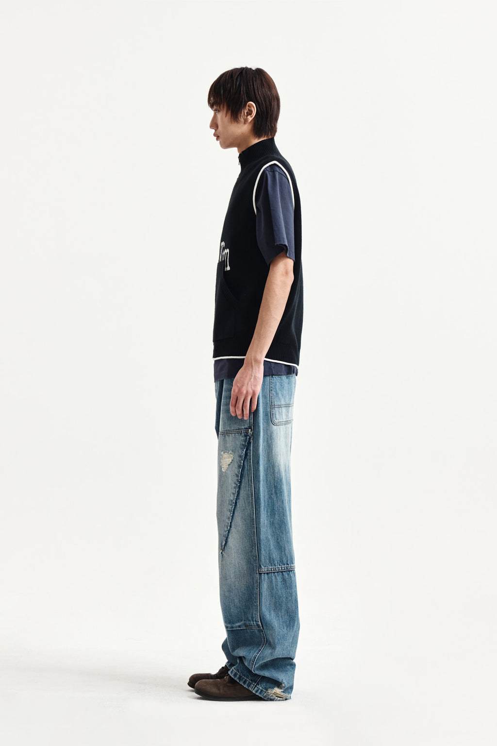 Matin Kim - Matin Spell Point Knit Zip Up Vest (Black) product image 11 | TRAB K-Fashion Australia