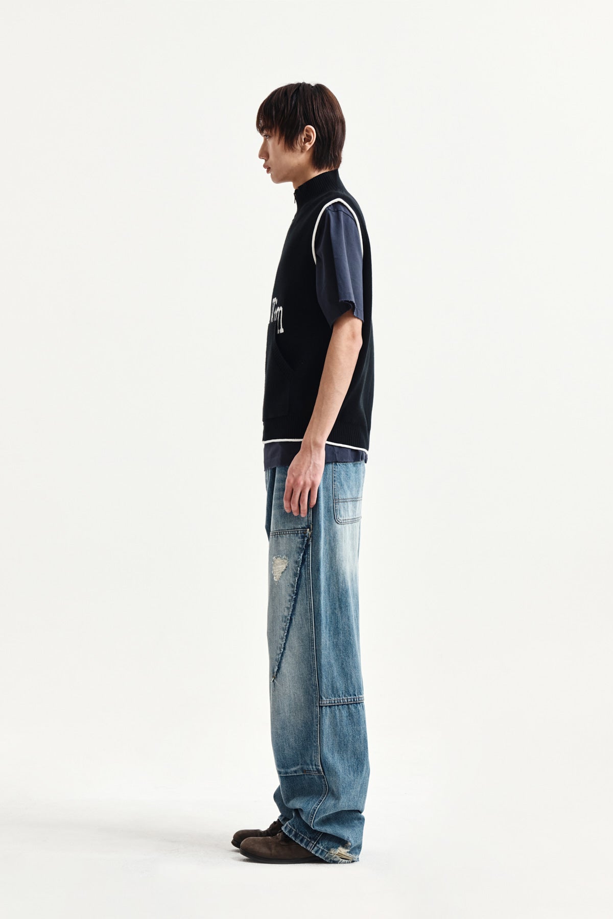 Matin Kim - Matin Spell Point Knit Zip Up Vest (Black) product image 11 | TRAB K-Fashion Australia
