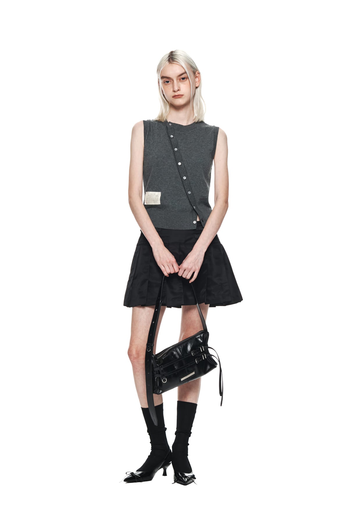 Matin Kim - Lowrise Pleats Mini Skirt (Black) product image 8 | TRAB K-Fashion Australia