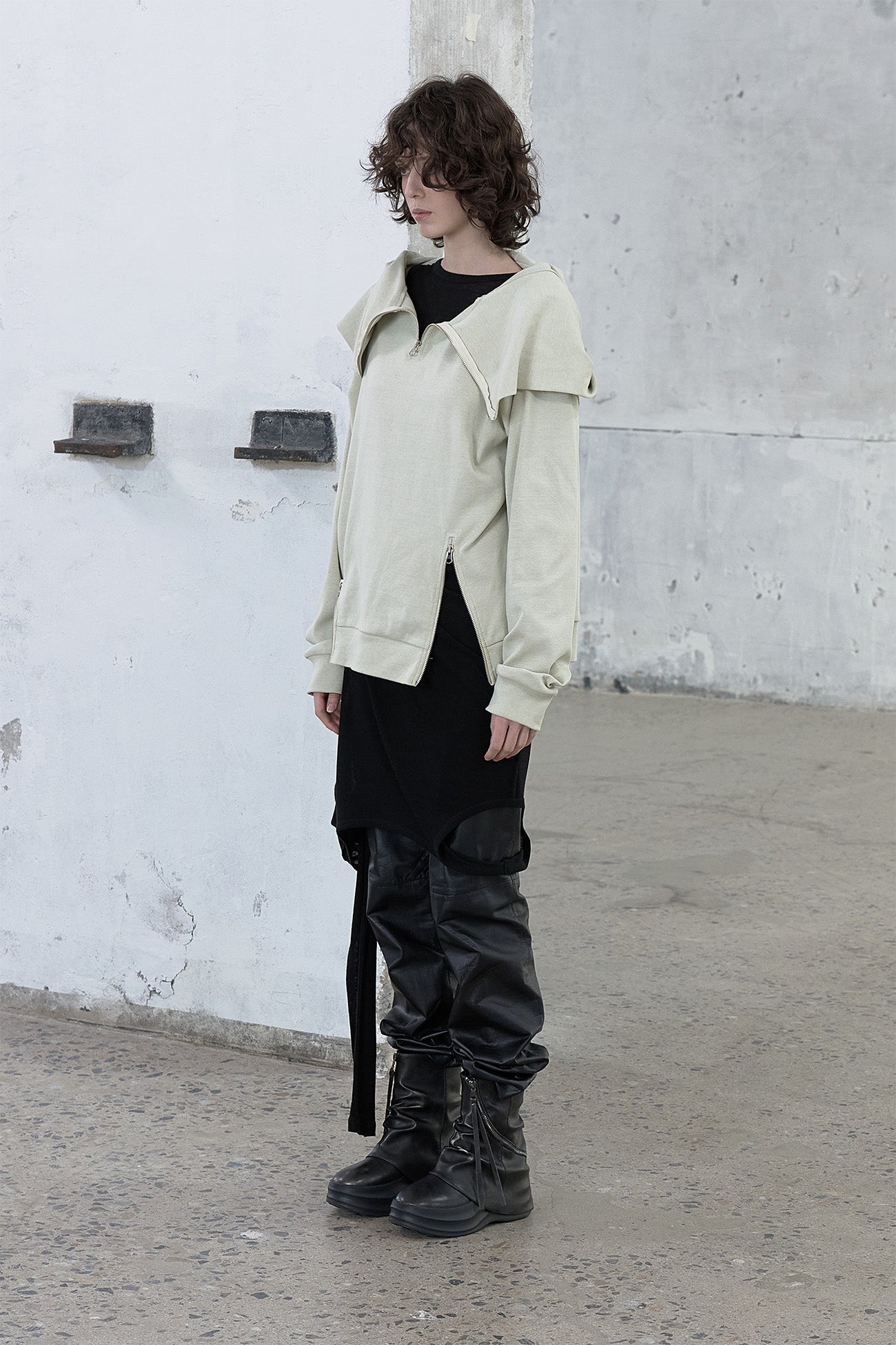 Deinet - Big Hooded Sweat Pullover (Oatmeal) product image 2 | TRAB K-Fashion Australia