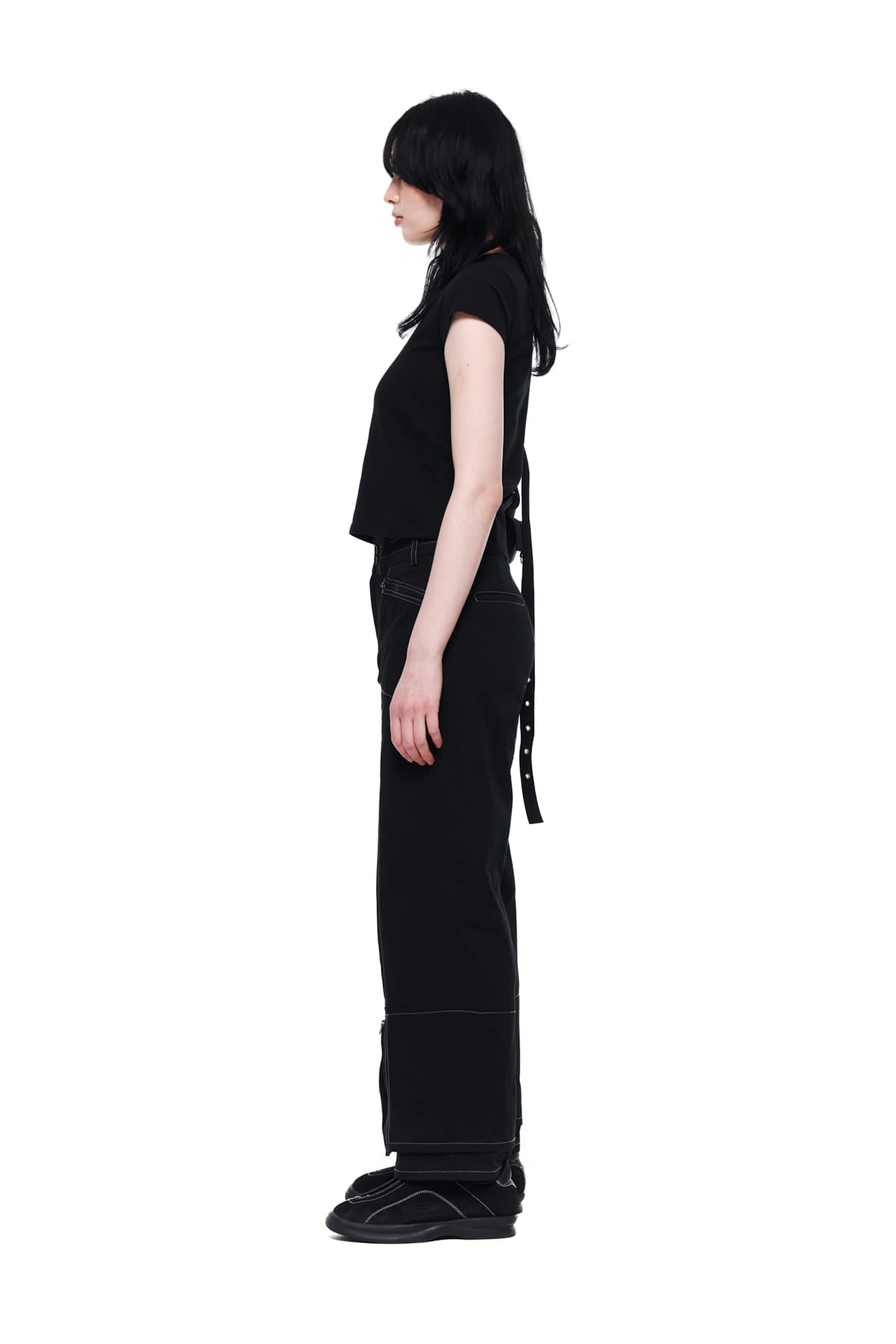 Matin Kim - Circle Logo Crop Top (Black) product image 6 | TRAB K-Fashion Australia