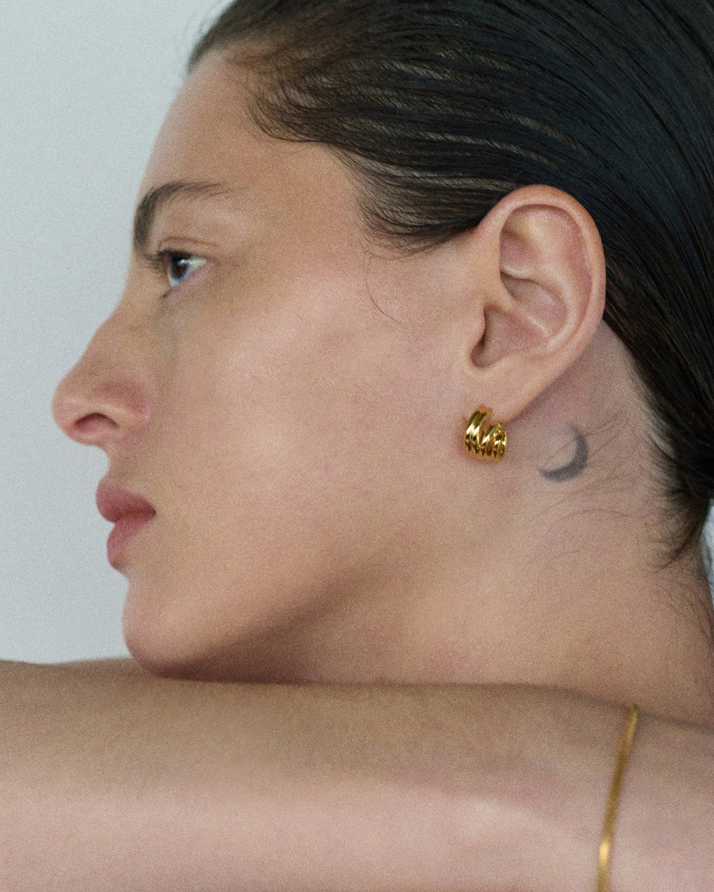 Numbering - Diagonal Coil Hoop Earrings #8101 product image 7 | TRAB K-Fashion Australia