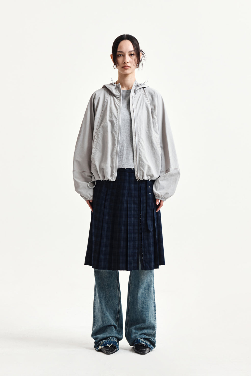 Matin Kim - Belted Slit Pleat Skirt (Navy) product image 5 | TRAB K-Fashion Australia