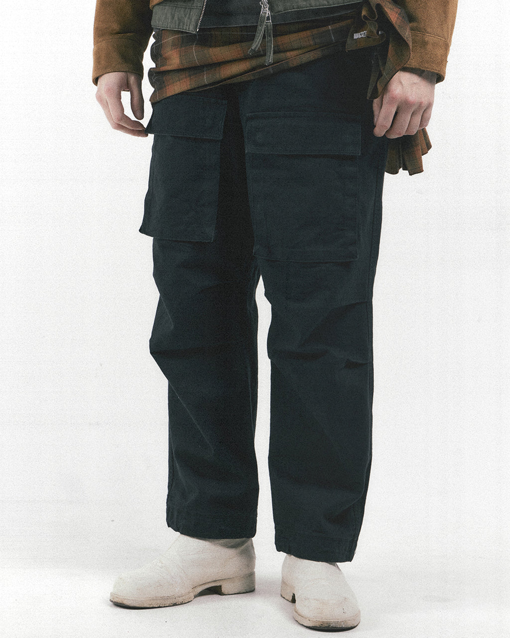 Eastlogue - Cbr Pants (Black) product image 2 | TRAB K-Fashion Australia