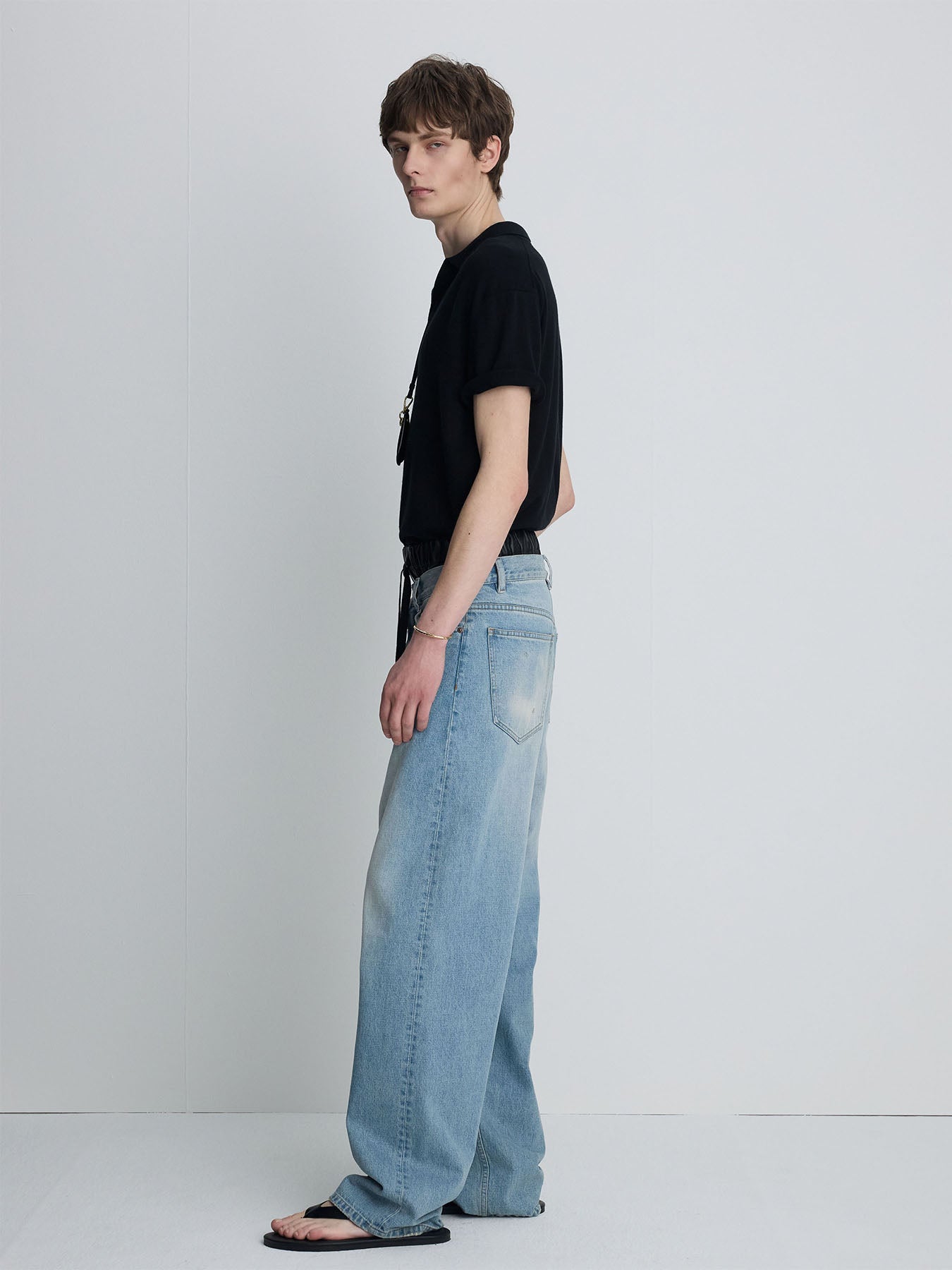 Tonywack - Wide Tapered Low Denim Jeans (Faded Light Blue) product image 2 | TRAB K-Fashion Australia