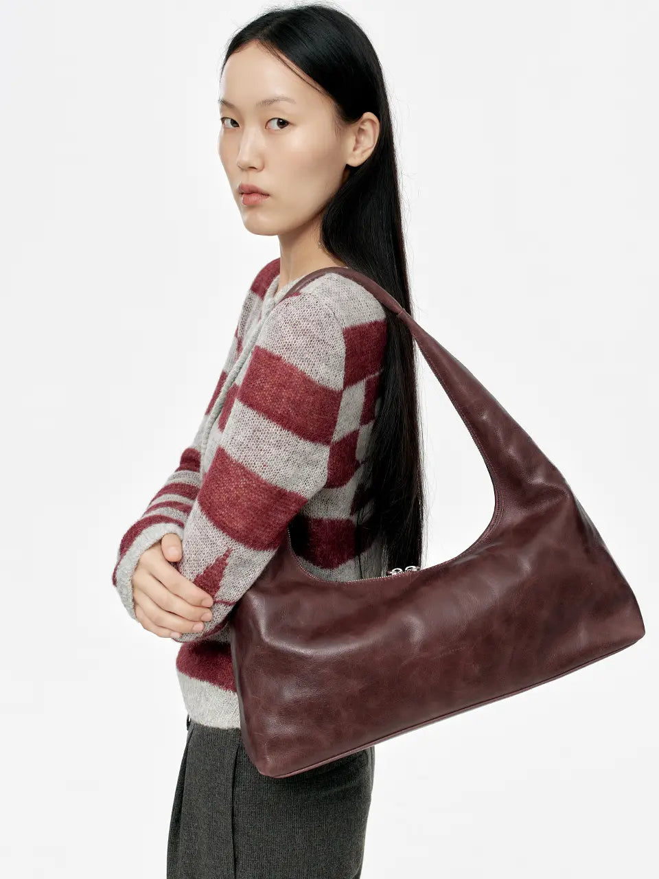 Marge Sherwood - Hobo Large (Wine Pull-Up) product image 2 | TRAB K-Fashion Australia