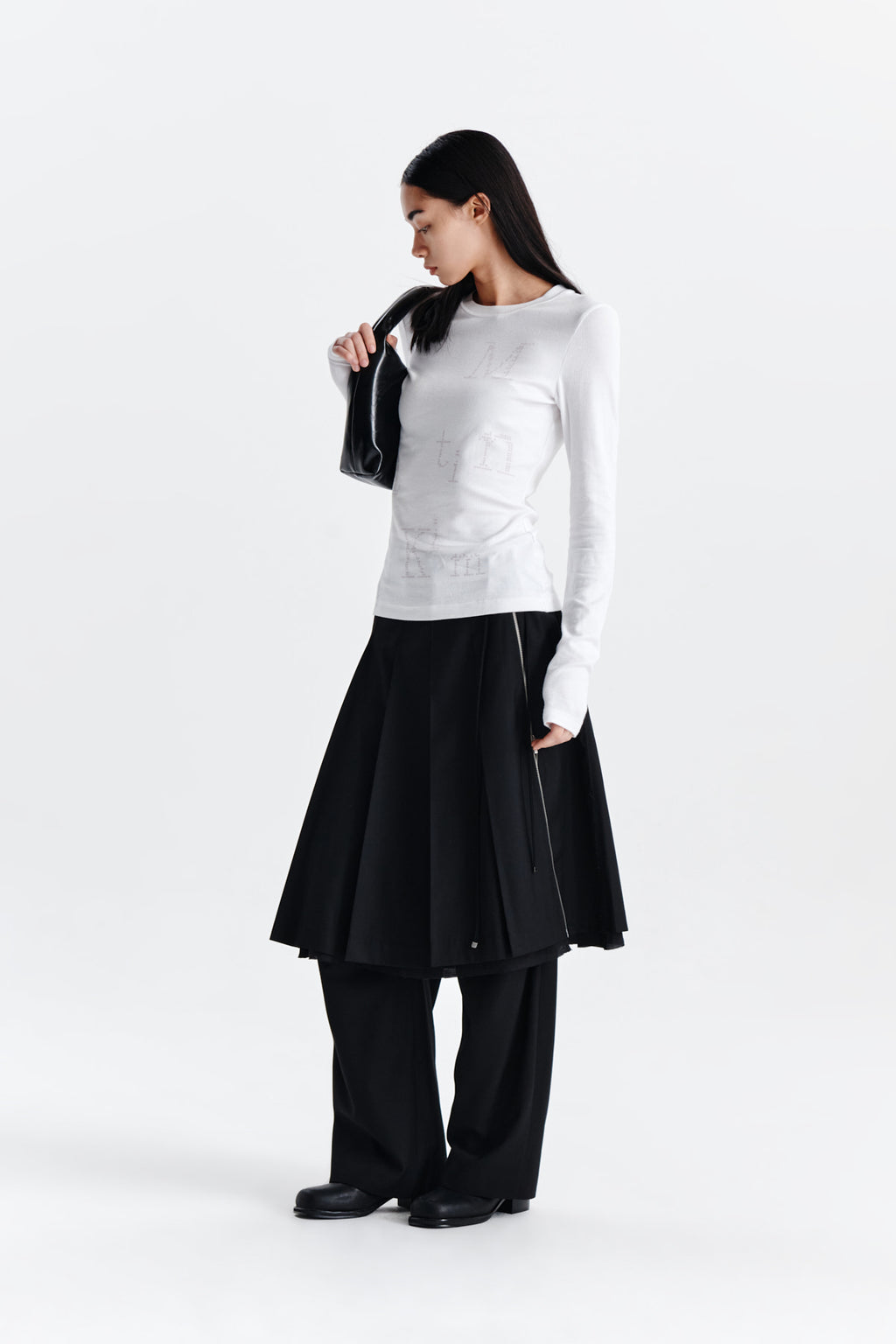 Matin Kim - Dot Graphic Logo Lettering Top (White) product image 8 | TRAB K-Fashion Australia