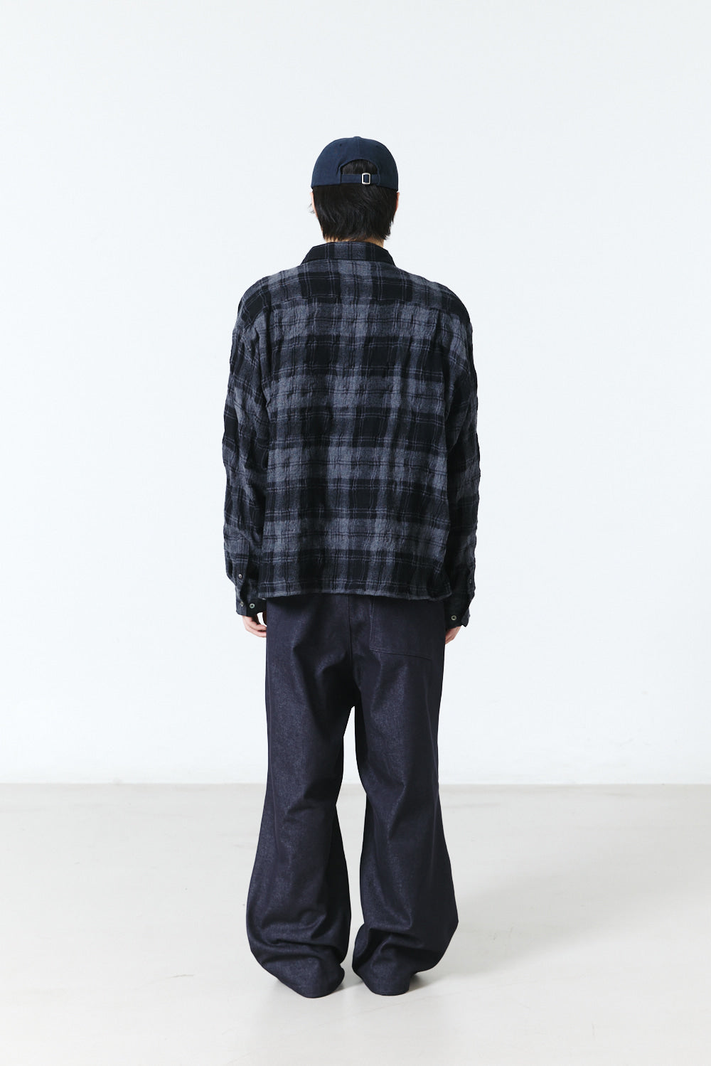 Hatchingroom - Crop Shirt Gauze Wool Check (Charcoal) product image 10 | TRAB K-Fashion Australia