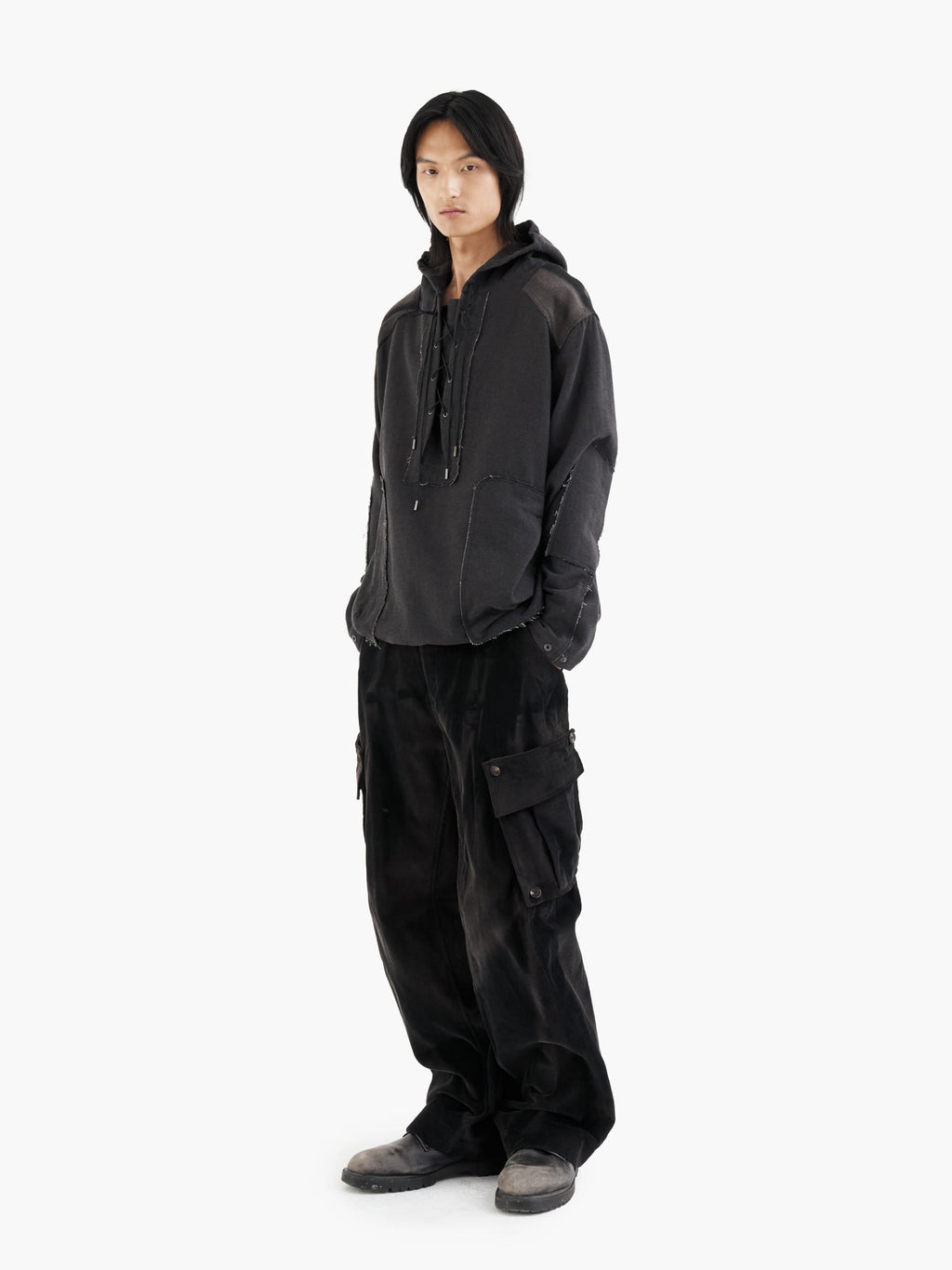 Jiyong Kim - Sun-Bleached Detachable Pocket Trousers (Black) product image 1 | TRAB K-Fashion Australia