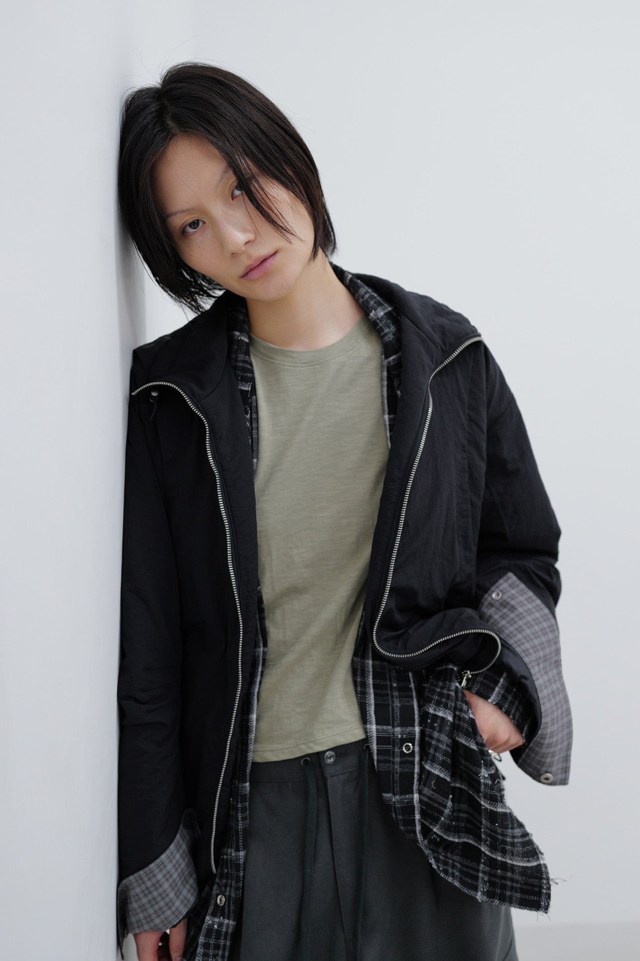 Deinet - Deinet Check Contrast Bomber Jacket (Black) product image 8 | TRAB K-Fashion Australia