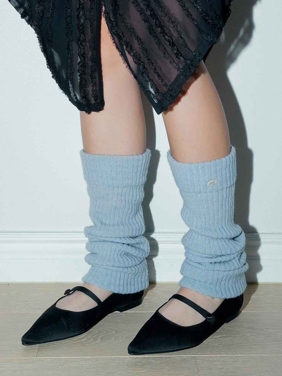 Margarin Fingers - Cozy Loose Leg Warmer (Light Blue) product image 1 | TRAB K-Fashion Australia