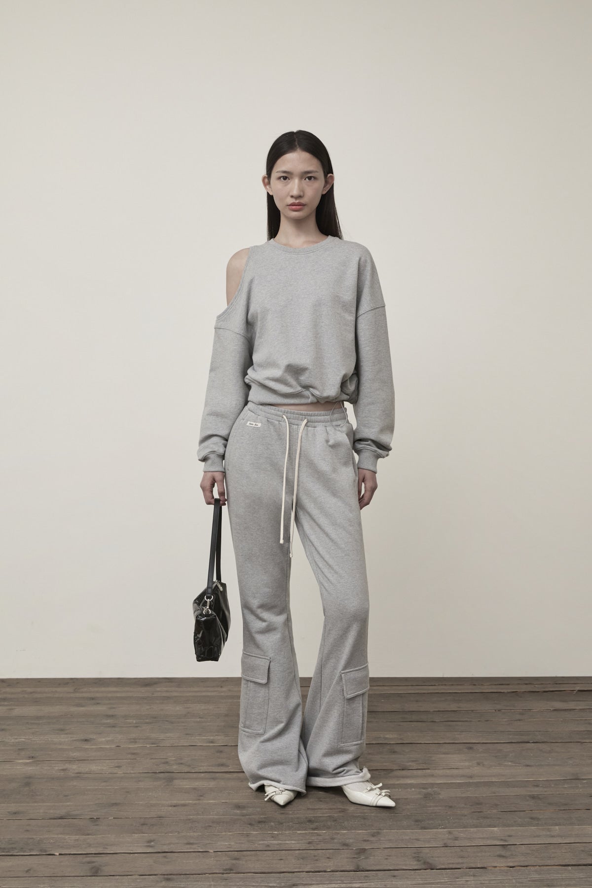 Matin Kim - Boots Cut Slim Cargo Sweatpants (Grey) product image 9 | TRAB K-Fashion Australia