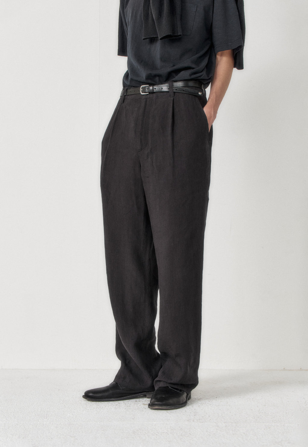 Art if acts - Linen One Tuck Pants (Black) product image 5 | TRAB K-Fashion Australia
