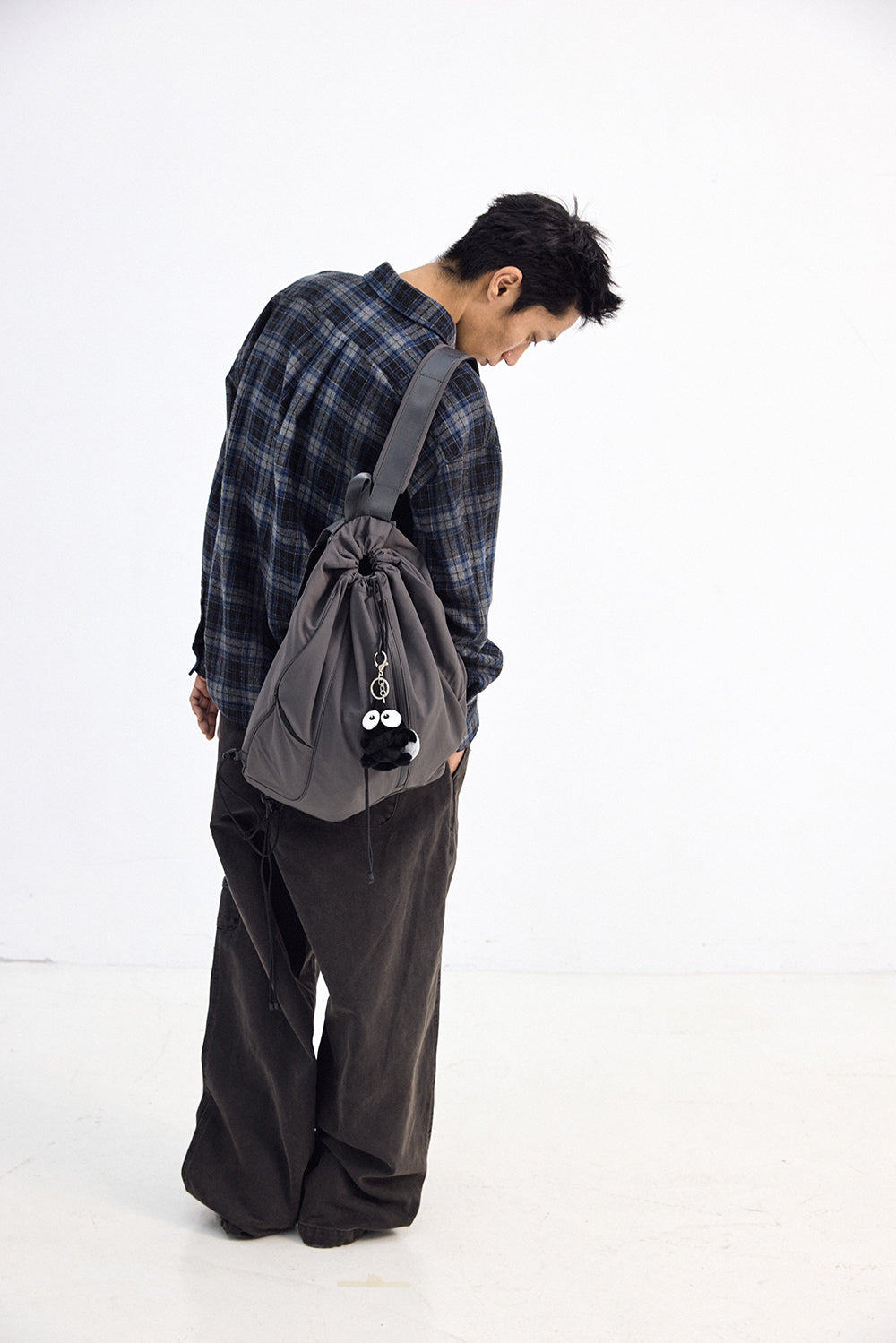 Hatchingroom - String Backpack Nylon (Charcoal) product image 11 | TRAB K-Fashion Australia