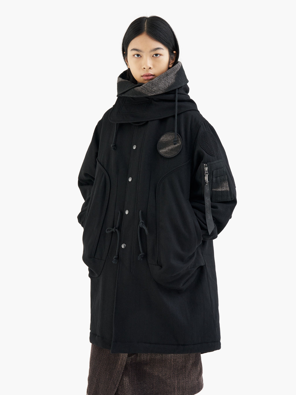 Jiyong Kim - Sun-Bleached Detachable Hood Fishtail Coat (Black) product image 8 | TRAB K-Fashion Australia