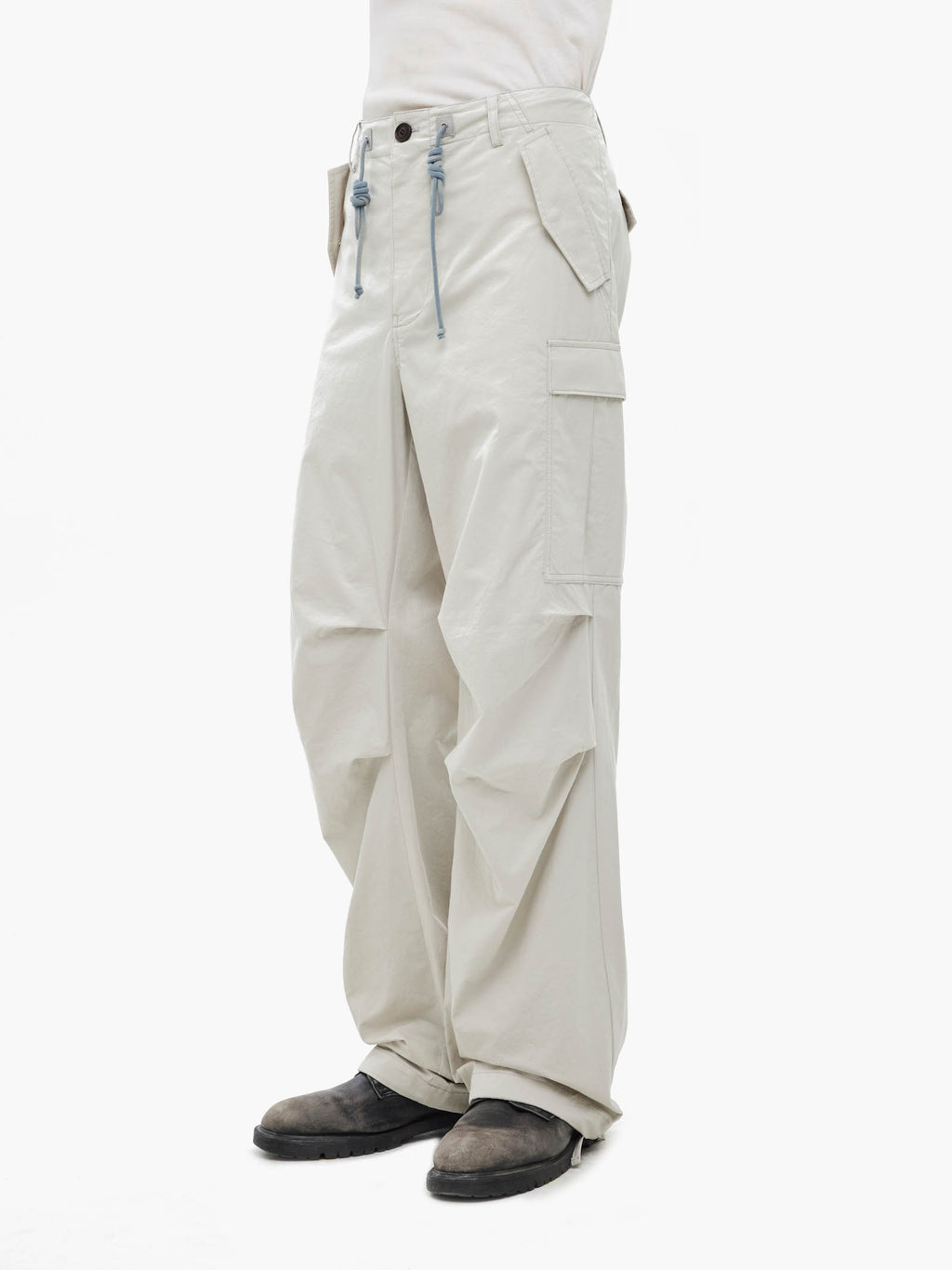 Jiyong Kim - Sun-Bleached Multi Pocket Pants (Light Grey) product image 3 | TRAB K-Fashion Australia