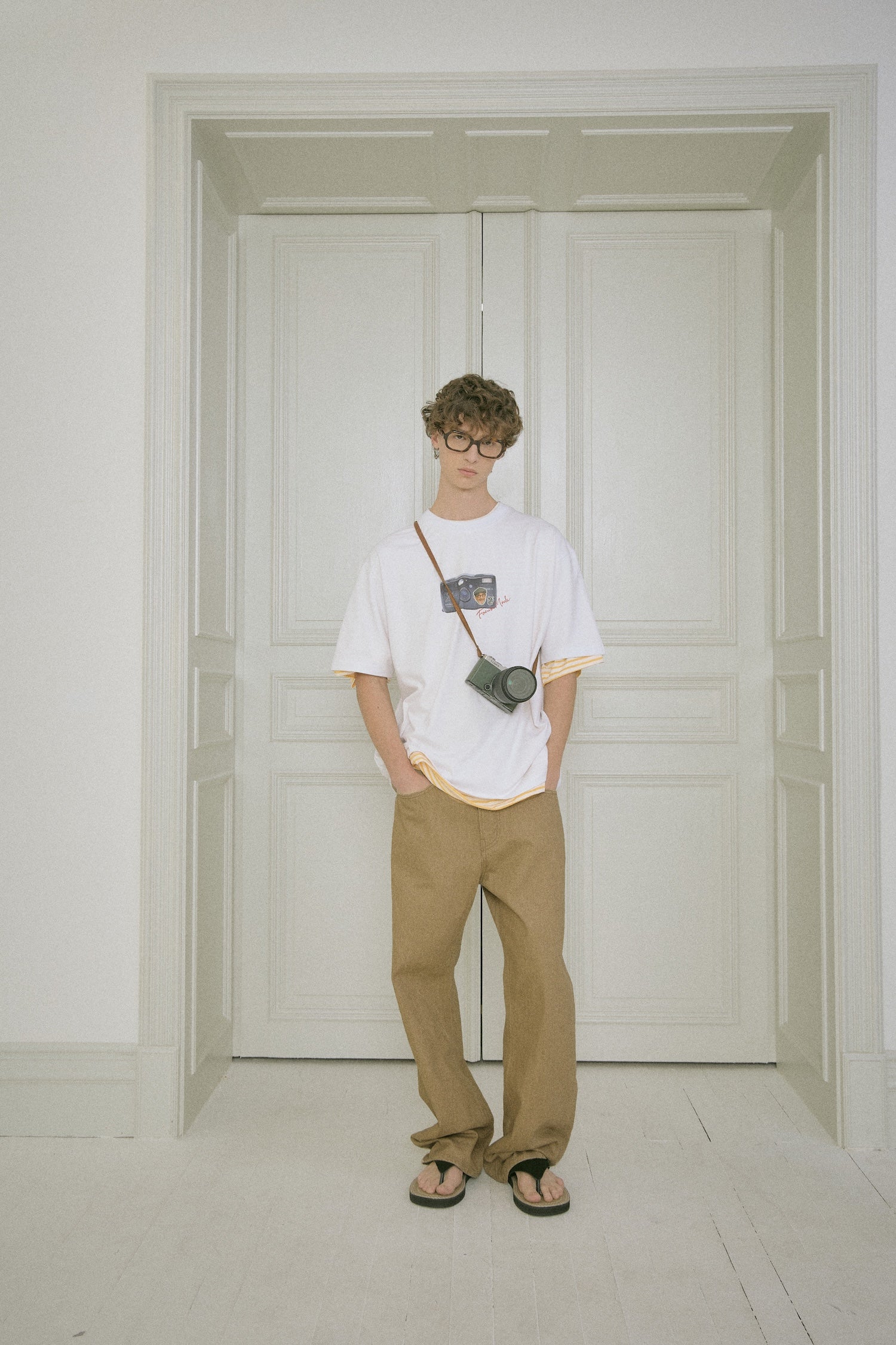 STU - Camera Printing T-Shirt (White) product image 8 | TRAB K-Fashion Australia