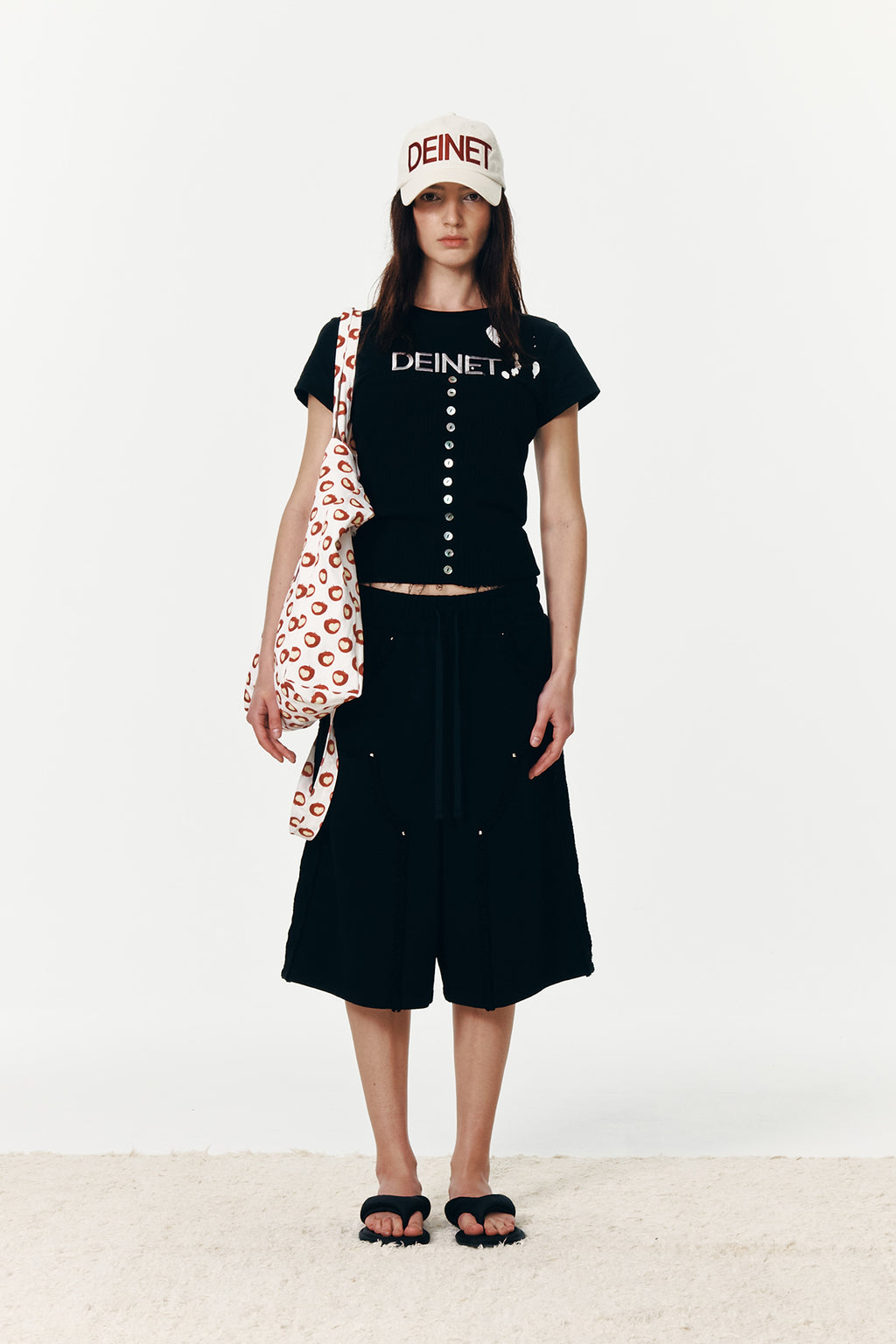 Deinet - Deinet Button Point Top (Black) product image 2 | TRAB K-Fashion Australia