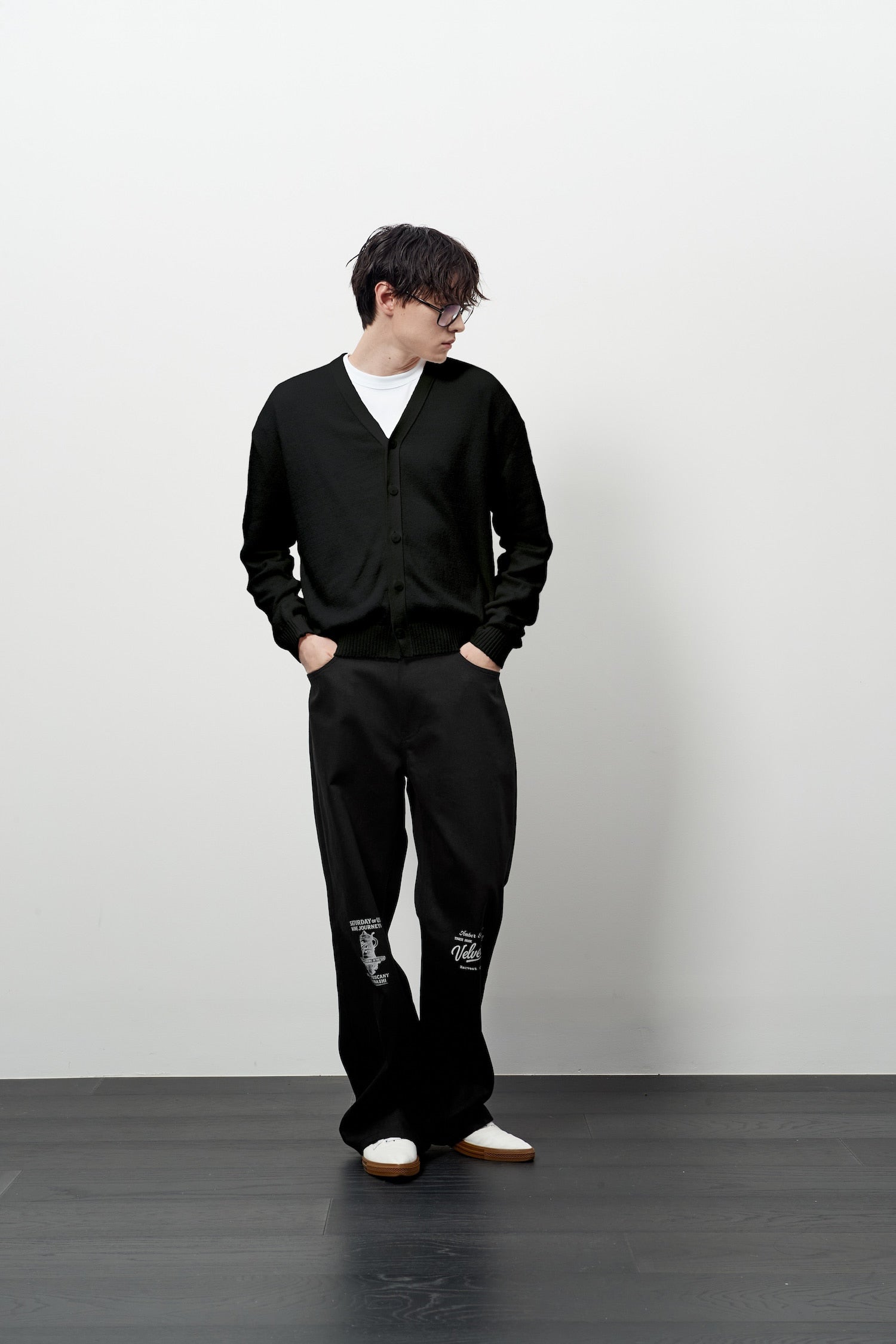 Stu - V- Neck Light Cardigan (Black) product image 11 | TRAB K-Fashion Australia