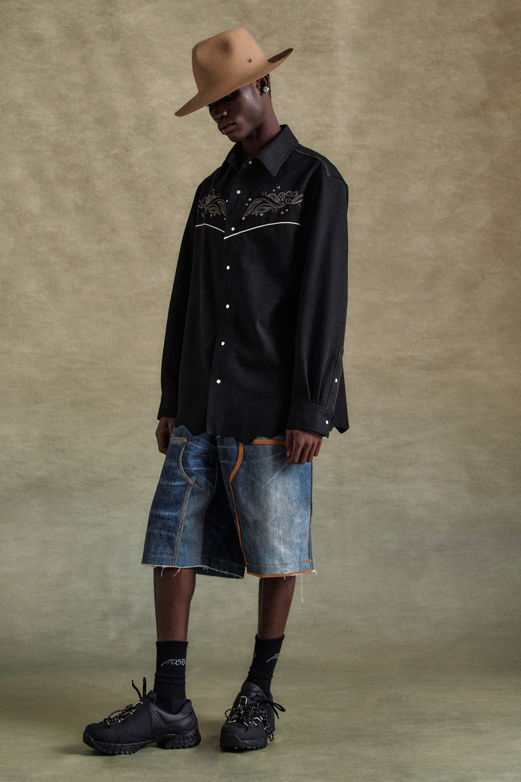 Andersson Bell - Lemmans Faux-Suede Shirts (Black) product image 3 | TRAB K-Fashion Australia