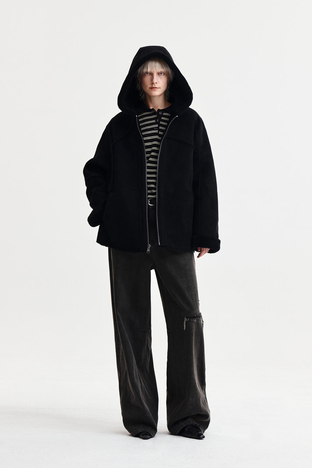 Matin Kim - Reversible Hoody Mustang (Black) product image 8 | TRAB K-Fashion Australia
