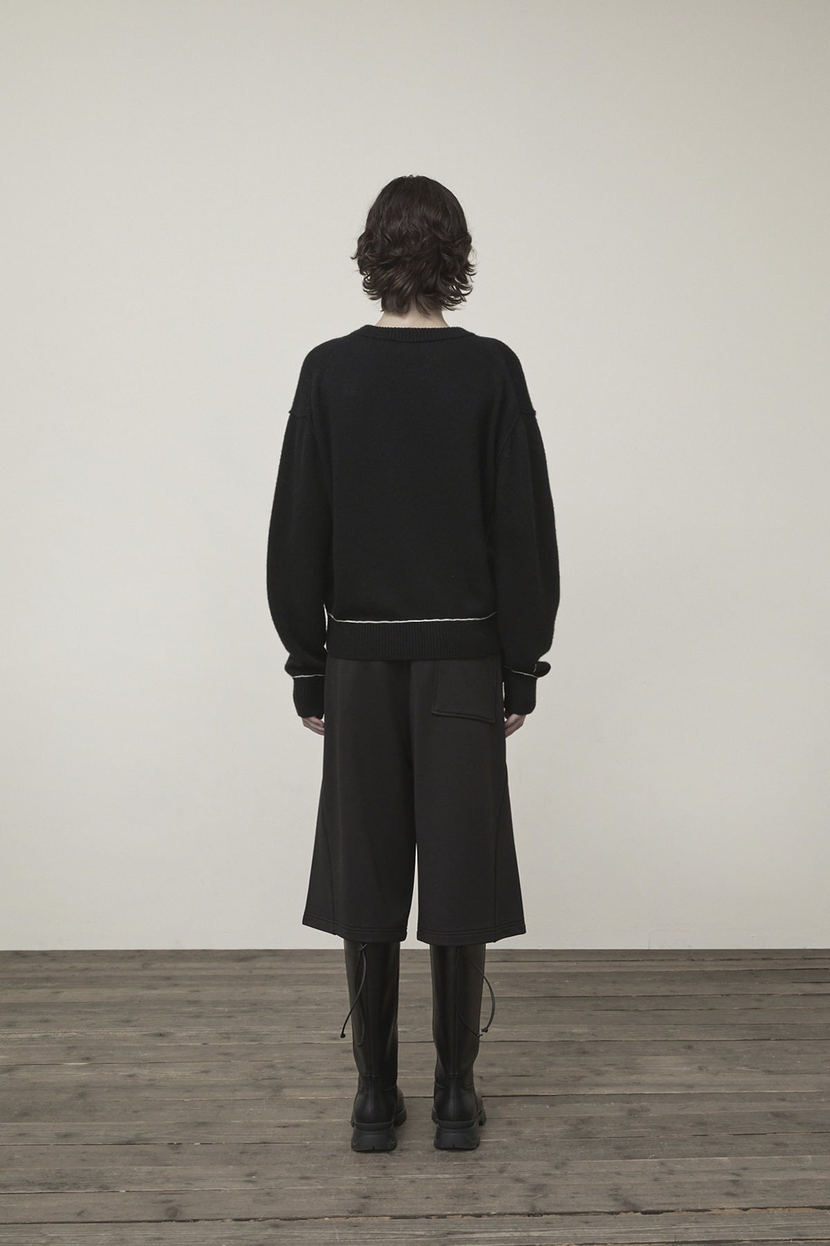 Matin Kim - Color Trim Line Logo Pullover (Black) product image 12 | TRAB K-Fashion Australia