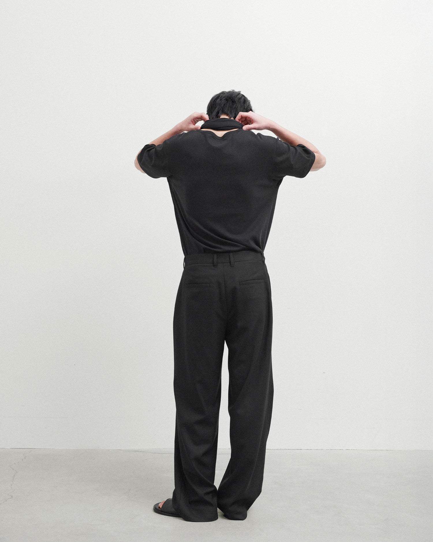 Brownyard - Wool One Tuck Trouser (Black) product image 2 | TRAB K-Fashion Australia