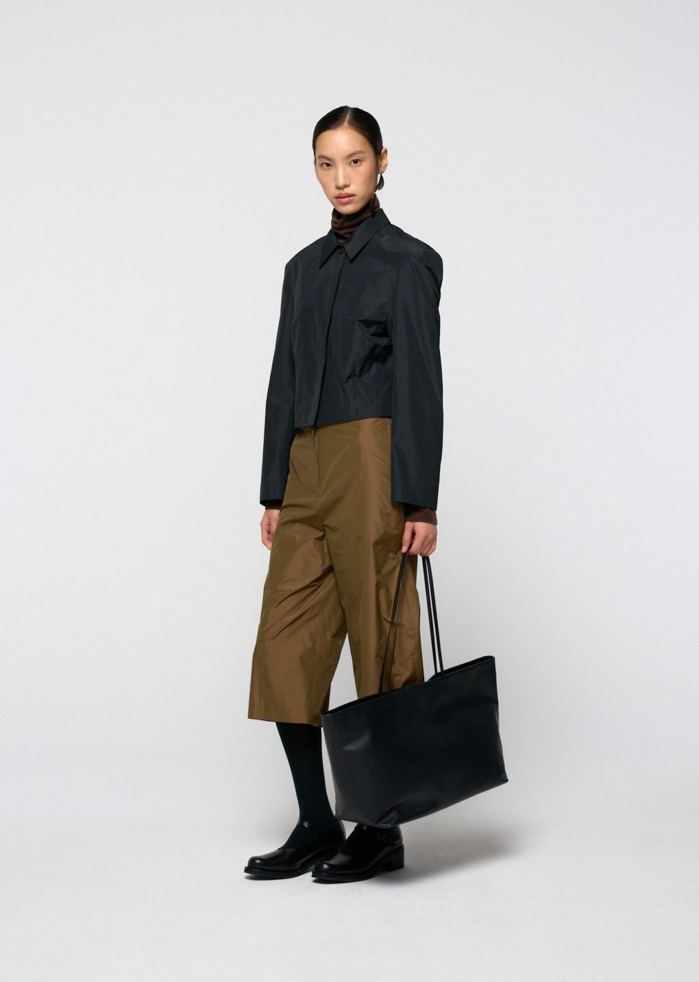 Amomento - Large leather tote bag (Black) product image 4 | TRAB K-Fashion Australia