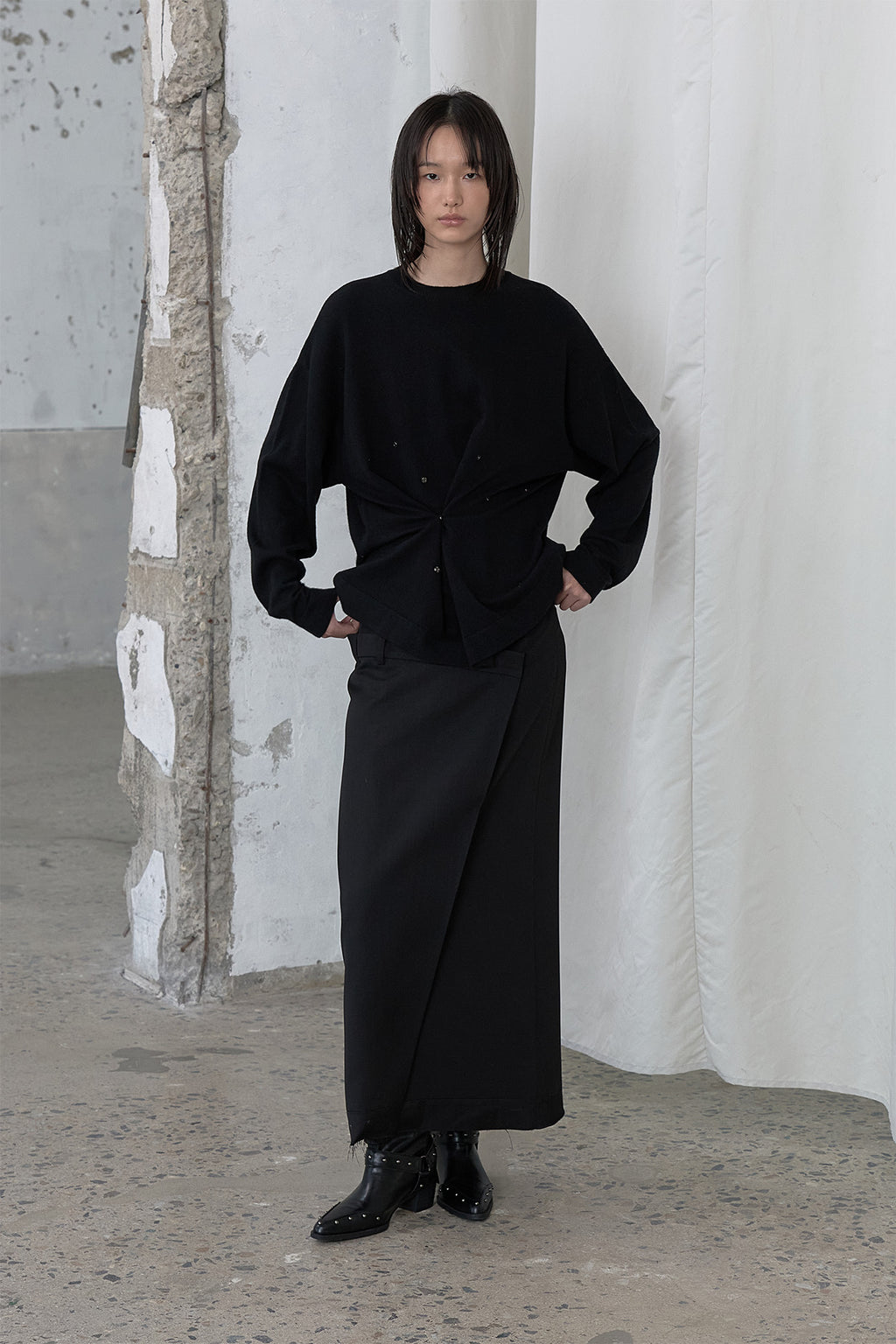 Deinet - Button Up Pullover Knit (Black) product image 5 | TRAB K-Fashion Australia