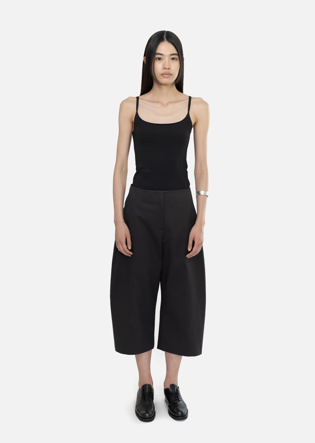 Amomento - [Pre-Order] Sleeveless Knit Top (Black) product image 2 | TRAB K-Fashion Australia