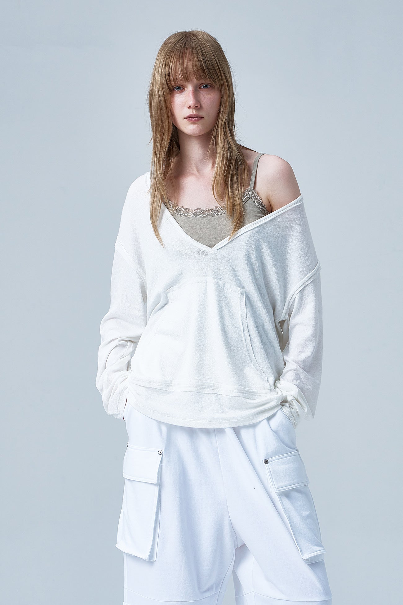 Deinet - Raw V Long Sleeve (White) product image 6 | TRAB K-Fashion Australia