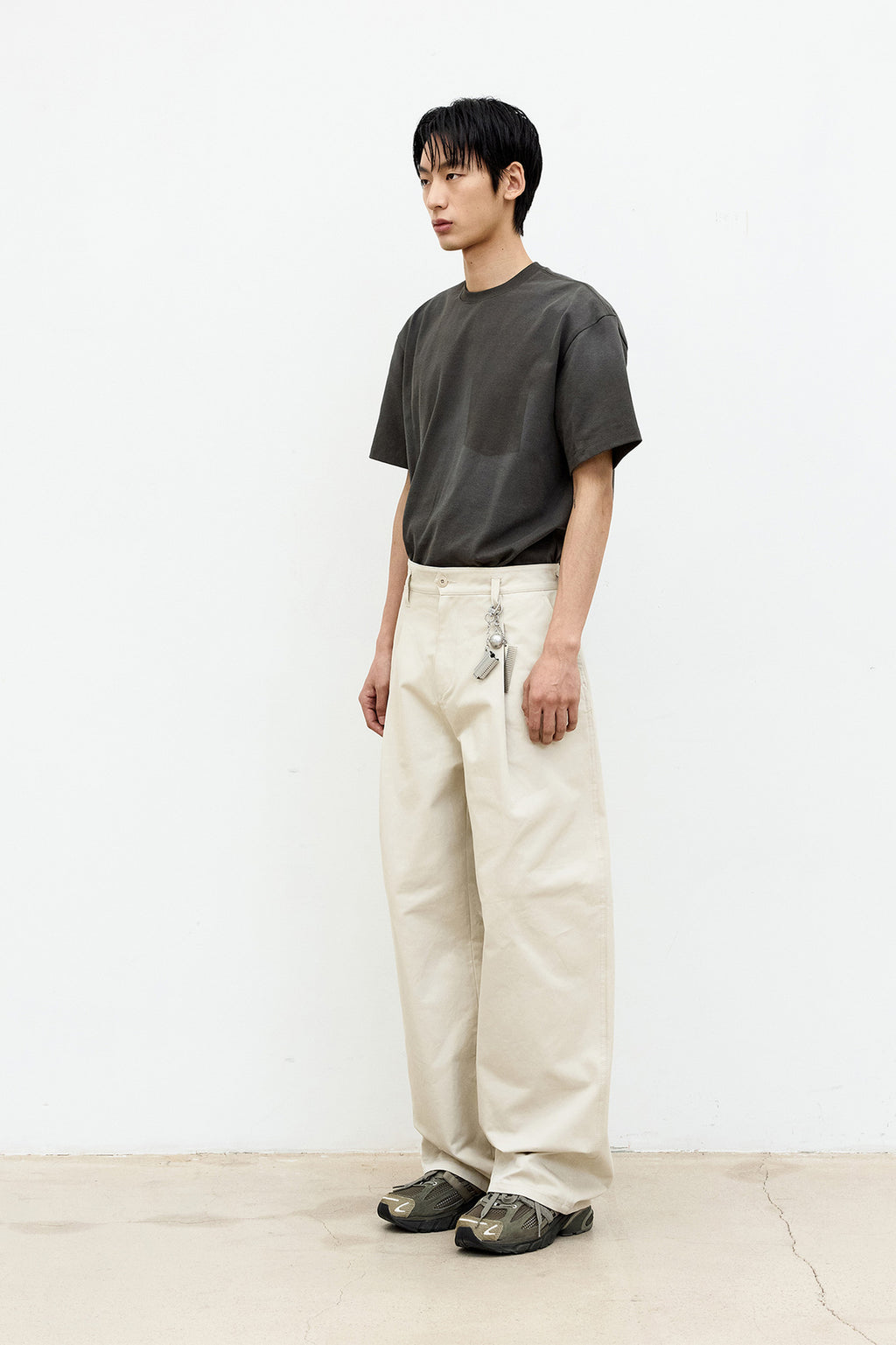 Coor - Spray Washed Pocket Point T-Shirt (Olive Khaki) product image 3 | TRAB K-Fashion Australia