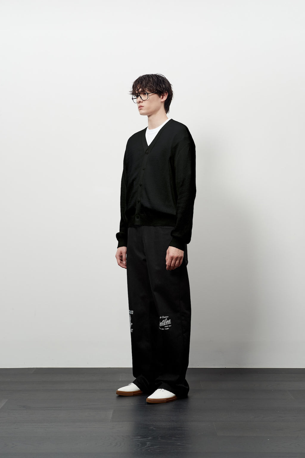 Stu - V- Neck Light Cardigan (Black) product image 2 | TRAB K-Fashion Australia