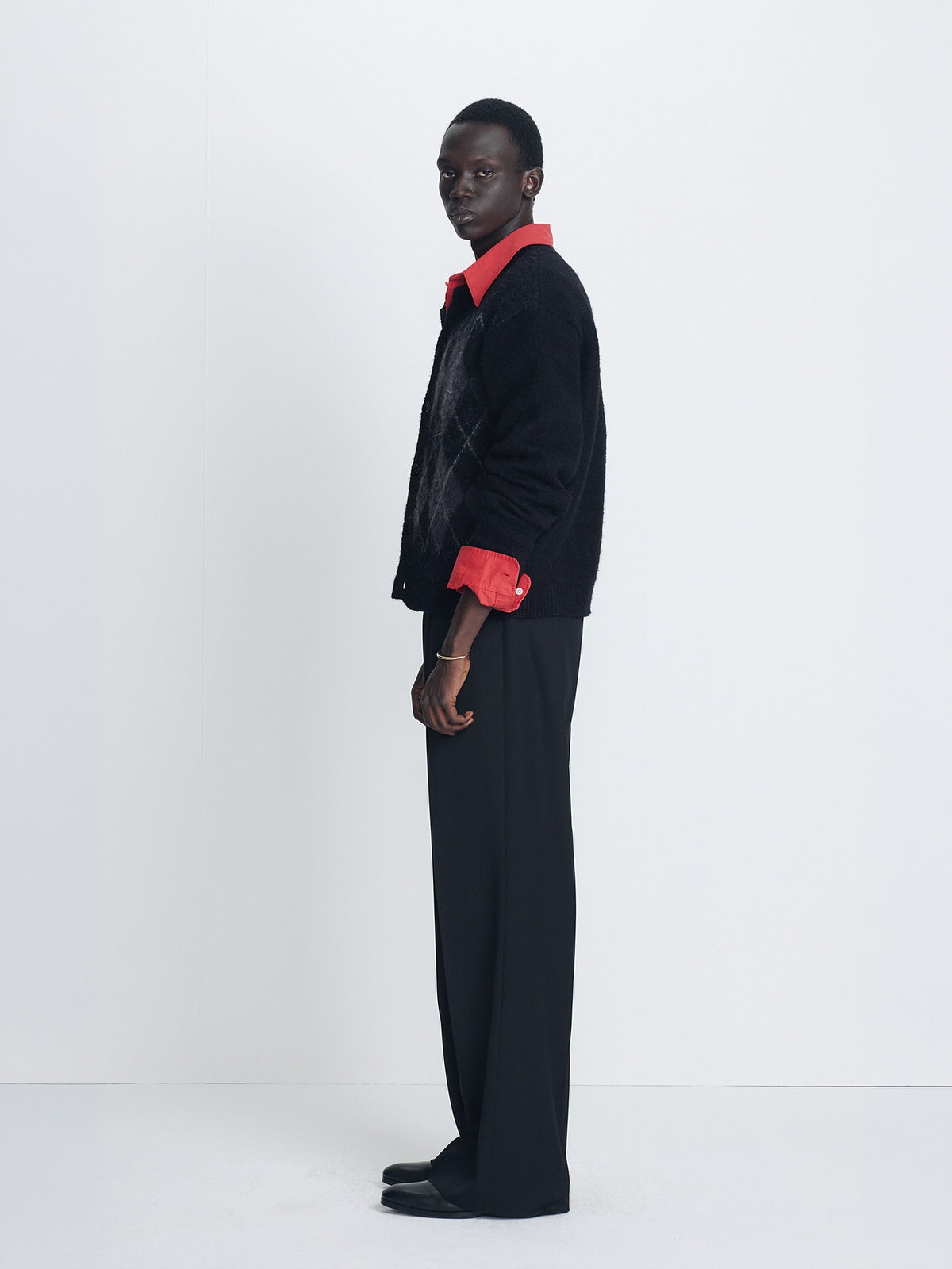 Tonywack - Brushed Argyle Cardigan (Black) product image 2 | TRAB K-Fashion Australia