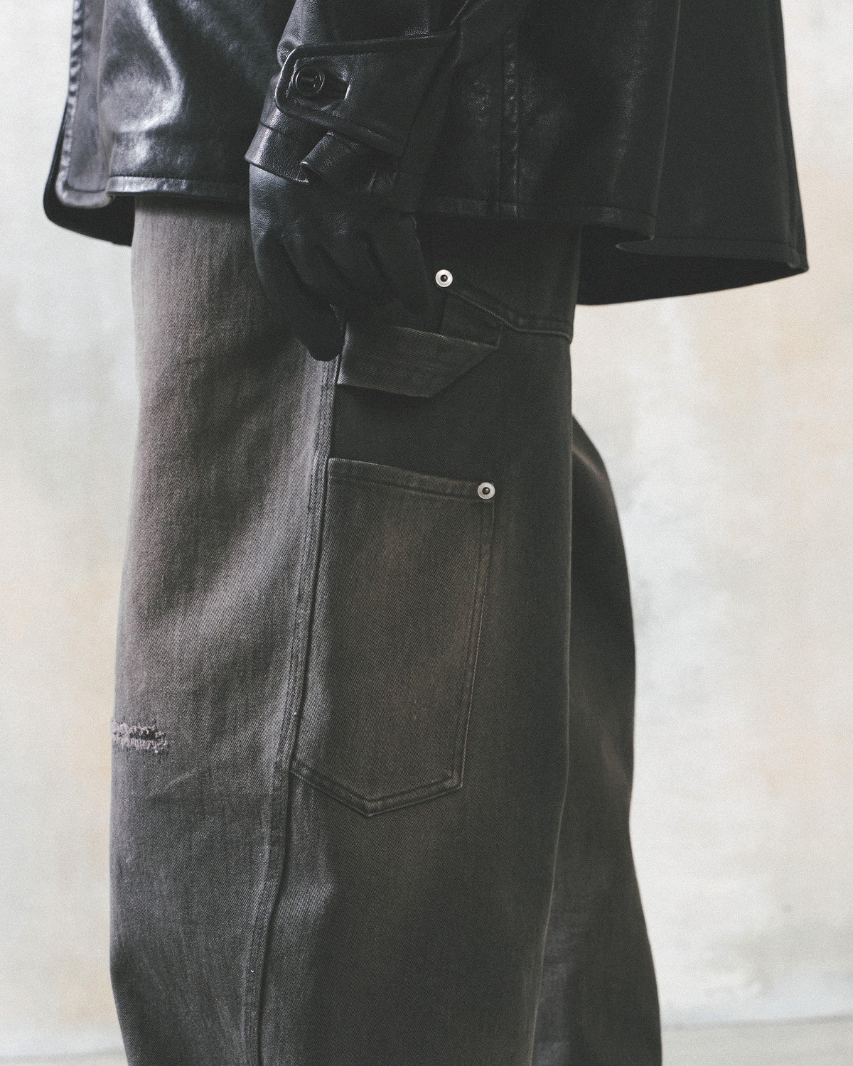 Eastlogue - Damaged Carpenter Pants (Vintage Charcoal) product image 3 | TRAB K-Fashion Australia