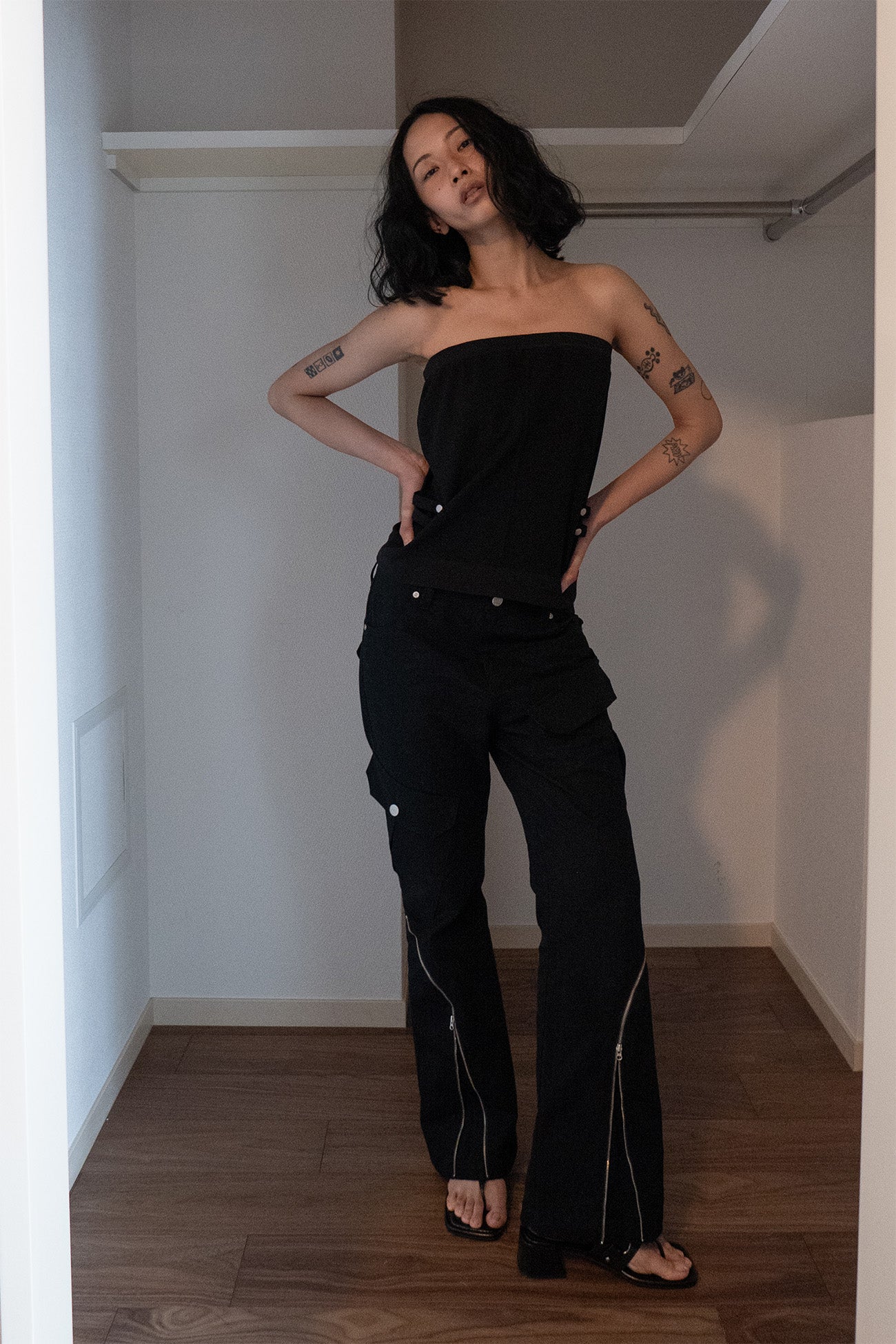 Deinet - Point Top (Black) product image 6 | TRAB K-Fashion Australia