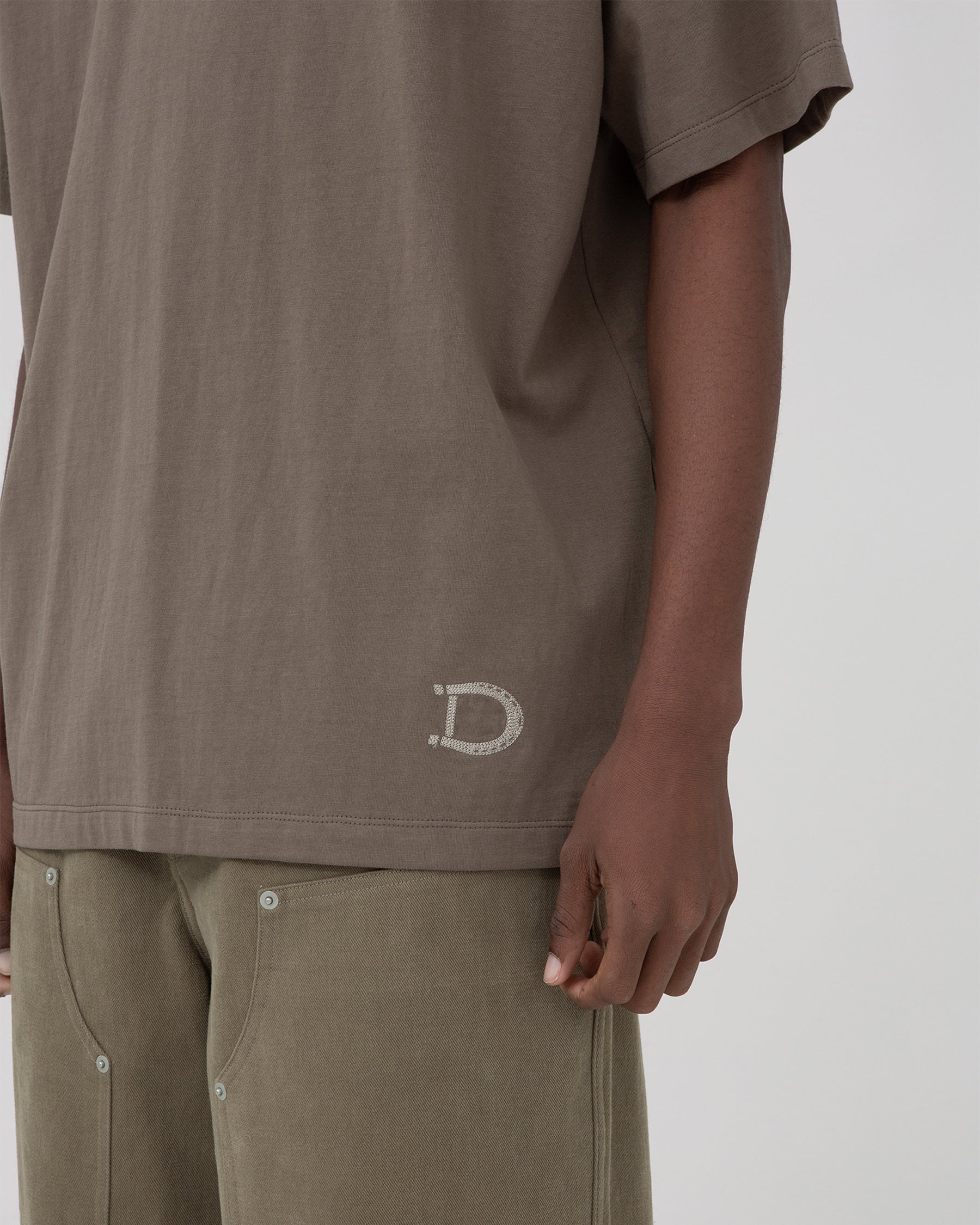 Brownyard - Brownyard X Dickies Horseshoe T Shirt (Mocha) product image 4 | TRAB K-Fashion Australia