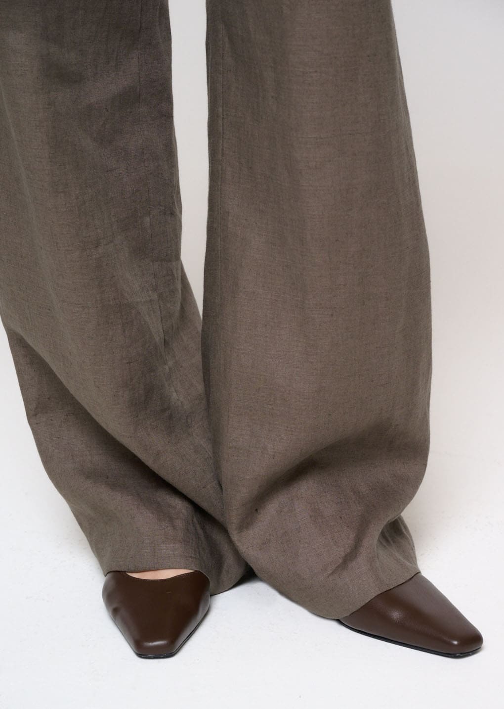 Amomento - [Pre-Order] Linen Tuck Pants (Khaki) product image 5 | TRAB K-Fashion Australia