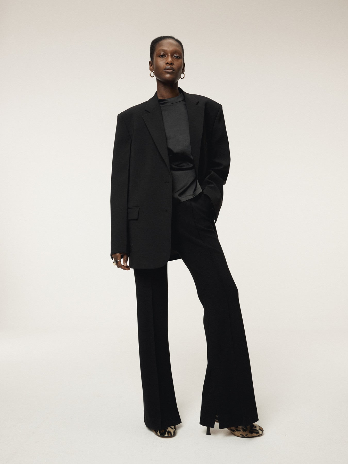 Recto - Rc Signature Flare Pants (Black) product image 2 | TRAB K-Fashion Australia
