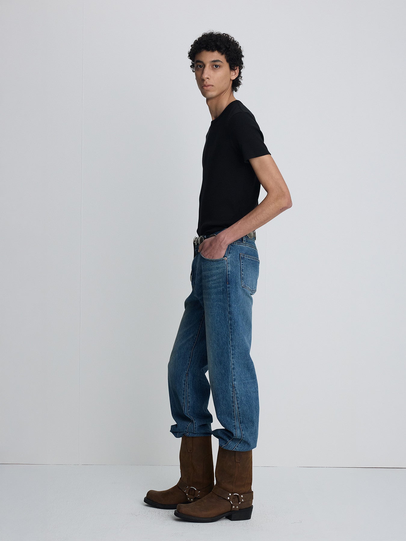 Tonywack - Soft Ribbed Fitted T-Shirt (Black) product image 4 | TRAB K-Fashion Australia
