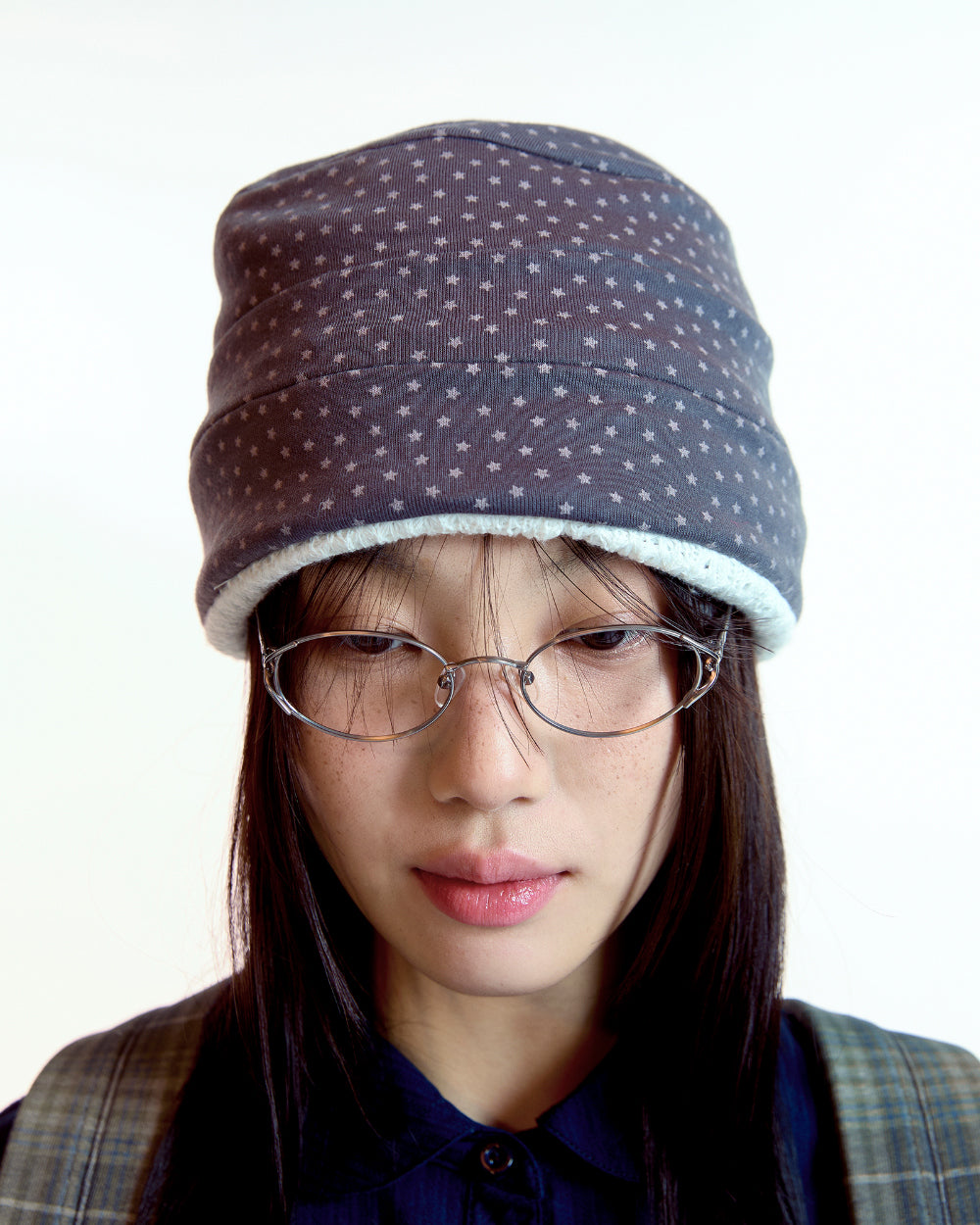 Coyseio - Rough Star Reversible Beanie (Ivory) product image 7 | TRAB K-Fashion Australia