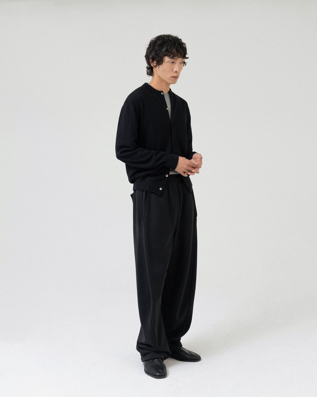 Brownyard - Baggy Sweat Pants (Black) product image 2 | TRAB K-Fashion Australia